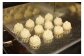 ひとつひとつ丁寧に手作り。本格的な味をご自宅で楽しめます。