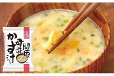 かす汁 『しあわせいっぱい』 フリーズドライおみそ汁 関西の母の味かす汁 10食 味噌汁 みそ汁 酒粕 なつかしい 関西 豚肉 大根 人参 油揚げ ねぎ 赤唐辛子 弁当 ギフト 三田市 兵庫県 [3d28bae190019]