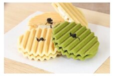 上道製菓の竹田城銘菓 虎臥陣太鼓8個セット（バニラ4個・抹茶4個） 老舗和菓子屋 和菓子 せんべい バニラ 抹茶 クリームサンド サクサク 洋風和菓子 兵庫県 朝来市 上道製菓