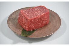 神戸牛 赤身ブロック 300g AG006 神戸牛 神戸ビーフ 神戸beef 但馬牛 和牛 黒毛和牛 国産牛 牛肉 お肉 赤身 ブロック モモ ローストビーフ 煮込み 【AS36BI6】