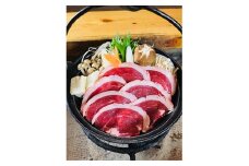 ＜囲炉裏の宿　豊楽＞一番人気　ぼたん鍋セット　2人前(猪肉約300g+豊楽特製味噌)【1109806】