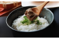 かにみそはそのまま食べるのが定番です。甲羅に入ったかにみそをそのまま食べれば、濃厚な味わいや風味を存分に味わえます。