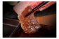 肉の繊細な霜降りとともに、口に広がる深い旨みと豊かな香りは、まさに絶品。
一口食べれば、舌と心がとろけていくことでしょう。