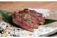 熱を加えた時、舌の上でサシが溶け、筋肉のもつ味と脂肪の香りからうまれる特有の旨味が口いっぱいに広がります。