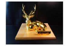 ケース入り鹿のレプリカ１体(大) W-05