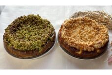 【定期便2ヶ月】米農家の嫁が作る米粉クランブルチーズケーキ（プレーン・深蒸し茶）各1個 米心工房 奈良県 奈良市 なら H-138