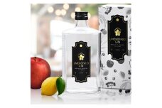 UMENOYADO GIN 750ml ／ 梅乃宿酒造 44度 ジン クラフトジン ジャパニーズジン お酒 スピリッツ 国産 ギフト お祝い プレゼント 奈良県 葛城市【umyd036】