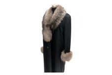 レディース ロングコート カシミヤ100％ ブラック ／ 西本毛皮商店 サガ SAGA FOX 高品質 オシャレ 豪華 リアルファー 綺麗目 上品 お洒落 ファッション 毛皮 高級 贈り物 記念 敬老 母の日 誕生日 送料無料 ふるさと納税 奈良県 宇陀市 毛皮革団地