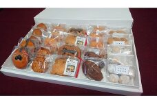 ケーキ工房菜の花 無添加 信貴山寅クッキーと焼菓子(大)