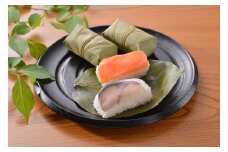 （冷蔵） 奈良 吉野 伝統の味 「ゐざさ」 定番 柿の葉寿司 （さば・さけ各15個入） ／ 中谷本舗 お取り寄せグルメ 郷土料理 押し寿司 奈良県 田原本町