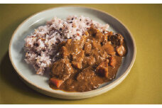 大和牛と明日香野菜でつくった「飛鳥カレー」と古代三色米＜３人前セット＞