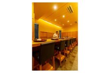 【日本料理 寺田】【カウンター貸切】《お肉と鮮魚を堪能》和歌山市食材をふんだんに使用した季節のおまかせコース＜8名様分＞（ぐるなびセレクション）