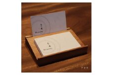 ショップカードスタンド　欅（けやき）【通常サイズ】　杢美-Mokuharu- おしゃれ 木製 木 ひのき 檜 名刺置き【mkh008-3】