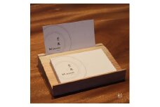 ショップカードスタンド　杉（スギ）【通常サイズ】　杢美-Mokuharu- おしゃれ 木製 木 ひのき 檜 名刺置き【mkh008-5】