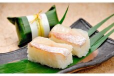 紀州和歌山のあせ葉寿司鯛と鮭 各7個ずつ【化粧箱入り】【tec605】