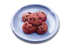 しそかつお梅干し（はちみつ入り）７００ｇ〔化粧箱入り〕《紀州南高梅》