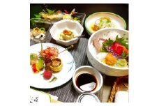 Z6127_創業86年 昭和初期の料理旅館 ペア 宿泊券 1泊2食付き 「地魚プラン」 2名様