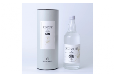 ▼〈クラフトジン〉槙 -KOZUE-　700ml 化粧箱入 【sta707-p-700】