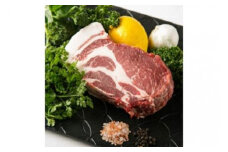 高級食材！F１イノブタ　塊肉（肩ロースorロース）５００ｇ