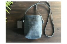 革職人が作る　本革サコッシュL　【ネイビー】