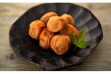 手づくり紀州南高梅小粒　(白干・無添加)