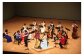 プロの演奏家で編成された「アザレア室内合奏団」をはじめ、多くの演奏家が1か月半にわたりコンサートを行います。