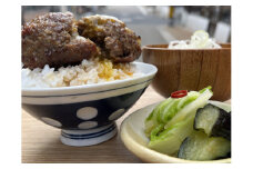 銀の米　とっとり牛のハンバーグ （半調理済み）