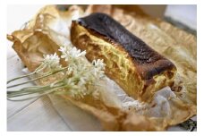 C068米粉のバスクチーズケーキ