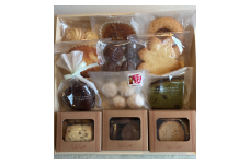 プチリュクスのクッキーと焼菓子【クッキー 8枚入り 3箱 焼き菓子 9個 詰め合わせ セット 洋菓子 お菓子 プレゼント ティータイム おやつ カフェ 食後 人気 おすすめ 母の日】
