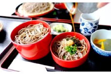 高原そば壱心　手打ち生そば4食セット【生そば 4人前 そばつゆ付き セット 蕎麦 玄そば 出雲そば そば 国産 無添加 手打ち 打ち立て 冷蔵配送 自家製 石臼挽き こだわり 人気 生麺 麺類 和食 食品 健康 美容 季節限定】