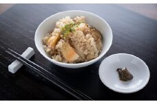 ＜焼き鮎出汁粉末付き＞簡単で本格的な味が手に入る!天然・鮎めしの素とうるかのセット【1209705】
