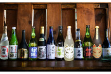 ＜発送月固定定期便＞3つの蔵元厳選・季節のお酒飲み比べ3本セット(1,4,7,10月発送)全4回【4064199】