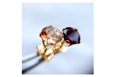 ピアス Queen of Hearts サンストーン × ガーネット K14 gf