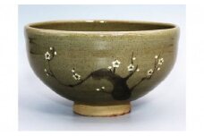 虫明焼 灰釉梅の絵茶碗（曙窯 作） [№5735-1374]