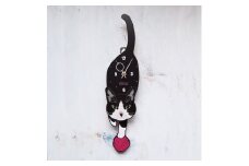 C-47W2 白黒ハチワレ-猫の振り子時計　毛糸玉02.PINK C-CC-047A