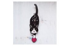 C-47W2 白黒ハチワレ-猫の振り子時計　毛糸玉02.PINK C-CC-047A
