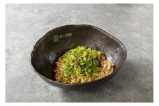 キング軒の広島式汁なし担担麺４食セット＜４辛＞