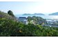瀬戸内海を見渡す農園の隣に建つ寺院「圓妙寺」