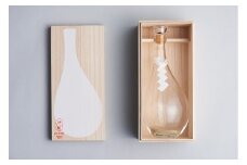 浄酎 -Purified Spirit 白紙垂 710ml / 桐箱
