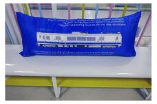 電車の抱き枕　JR宇部線・小野田線デザイン 100cm×40cm　(復刻色) ＪＲ西日本商品化許諾済　【山口県 宇部市 ＪＲ西日本 運行 宇部線 小野田線 国鉄 車両 105系 123系  駅名 文字 レイアウト 抱き枕  電車 枕 インテリア シック 普段使い  寝具 眠り コレクション 乗り物 プレゼント ギフト 贈り物 誕生日】