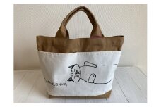 「ここで少し休むのもいいな。」ミニトート【カフェオレ】
