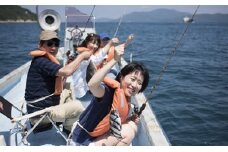 I-1　極鮮浜料理が味わえる遊漁ツアー体験招待券【シーパラダイス室津】