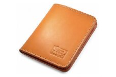 キャッシュレス時代の胸ポケットに入る薄型コンパクトウォレット（マネークリップ機能付き） キャメル