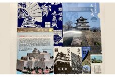 丸亀城オリジナルグッズセット ペーパークラフト クリアファイル 缶バッチ 丸亀城手ぬぐい 丸亀城マグネット ポストカード2種類 丸亀城クリスタル 香川県 丸亀市