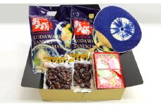 瀬戸の宝箱 まんでがん丸亀① 大西しょうゆ豆 則包商店おいり おか泉半生うどん 竹うちわ 香川県 丸亀市