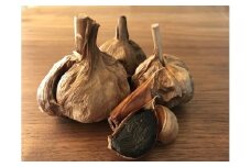やっさんの熟成発酵黒にんにく 200g×2袋【L-33】