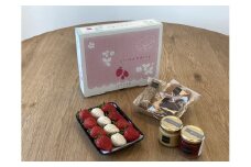 イチゴジャム 無添加 紅白いちご くぼなか農園 ミルクジャム おまかせ焼き菓子 ギフト 数量限定 農園直送 愛媛 人気 伊予市｜B208