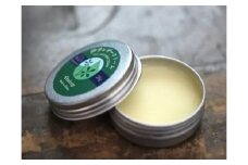 「伊予レザークリーム」クロモジ(25g×1缶)｜革製品 手仕事 クリーム レザー レザークリーム オイル 伊予柑 伊予柑精製オイル ツヤだし キズ修復 愛用 シミ対策 抗菌作用 防カビ成分 コンディション維持 エッセンシャルオイル クロモジ 蜜蝋 えごま油 クロモジエキス お手入れ メンテナンス 革職人 革工房 革工房ワンループ オリジナル革製品 高級革 ギフト プレゼント 人気 愛媛 久万高原町