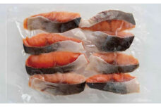 鮭の切身 (魚醤漬) 約800g (約400gx2パック) 【興洋フリーズ株式会社】 [ATBX055]