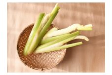 【先行予約・期間限定】マコモダケ ２kg ２０本程度 まこも マコモ 真菰筍 まこもだけ まこもたけ 新鮮 旬 野菜 送料無料 nc003